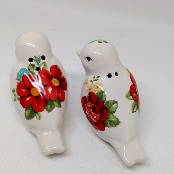The Pioneer Woman Floral Birds Salt & Pepper Shakers Set Rare Discontinued - Picture 3 of 5